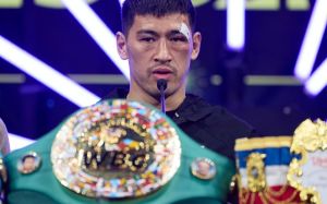 Эдди Хирн отреагировал на отказ Бивола от пояса WBC