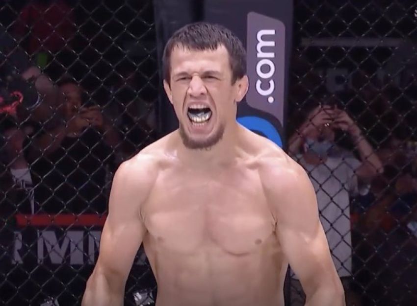 Усман Нурмагомедов быстро разобрался с Мэнни Муро на Bellator 263