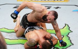 Роман Долидзе уверенно победил Джека Херманссона на UFC on ESPN 42