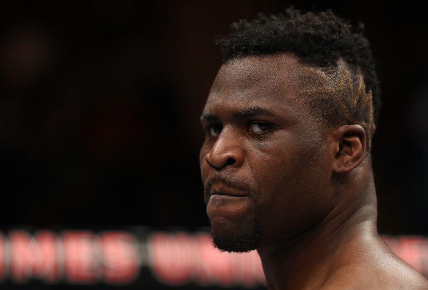 Фрэнсис Нганну обратился к Джону Джонсу: "Приготовься к тяжелейшему вызову в своей жизни"