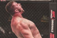 Александр Романов "задушил" Маркоса Рожерио на UFC on ESPN+ 40