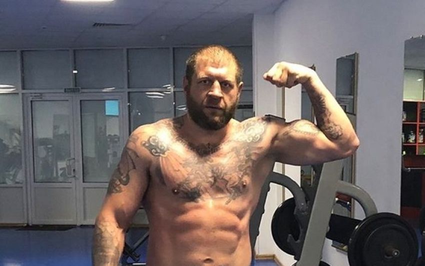 Александр Емельяненко похвастался сброшенным весом