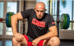 Алексей Олейник подерется в BKFC, есть дата и соперник