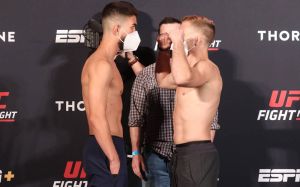 Видео боя Кэйси Кенни - Луис Смолка UFC on ESPN 9