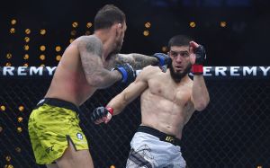 Камил Гаджиев прокомментировал победу Махачева над Мойкано