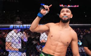 Джонни Уокер готов драться с Алексом Перейрой на UFC 300: "Сначала нужно решить дела с Анкалаевым"