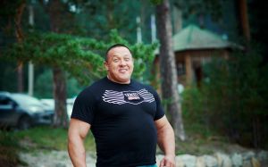 Михаил Кокляев показал, как работает с боксерской грушей в процессе подготовки к бою с Емельяненко