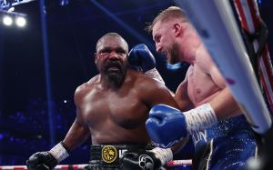 Дерек Чисора дважды уронил и уверенно победил Отто Валлина