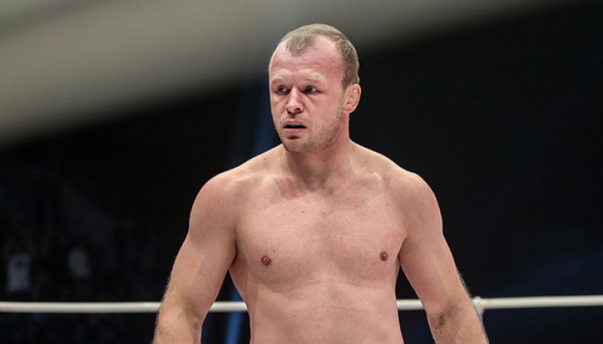 Александр Шлеменко сообщил, что ведет переговоры с UFC