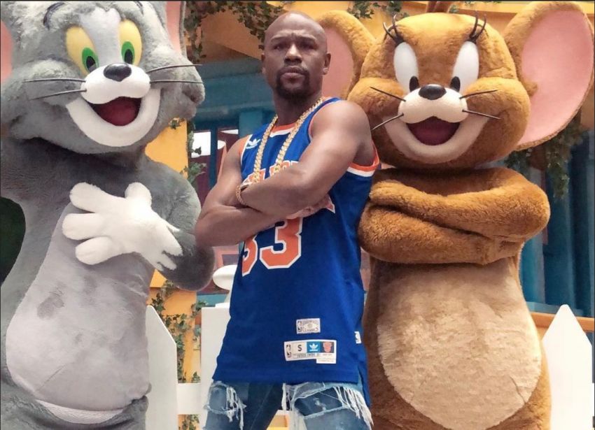 Мейвезер вновь в долгах - на бойца подала в суд компания Jet Set Aircraft