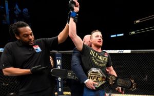 Джастин Гэтжи: "UFC превратило чемпионский пояс в посмешище"