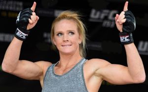 Обновленный рейтинг бойцов UFC: Гэтжи, Холм и Рэндами улучшают свои позиции
