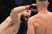 Украинец Игорь Потеря уступил в дебютном бою в UFC