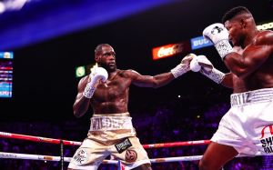 Диллиан Уайт хочет, чтобы WBC заставили Уайлдера драться с ним в начале следующего года