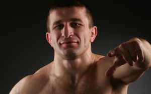 Автандил Хурцидзе проведёт бой с Антуанно Даглассом