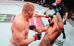 Сергей Павлович быстро нокаутировал Таллисона Тейшейру на UFC Fight Night 277