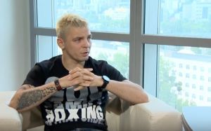 Судью скандального боя Редкача против Мендеса дисквалифицировали
