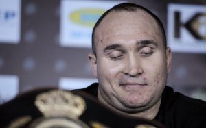 Устинов нокаутировал Айриха