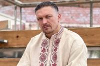 Александр Усик отреагировал на слова Уоррена о том, что Дюбуа его нокаутирует