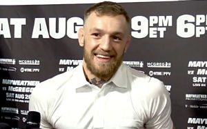Конор МакГрегор объяснил свое поведение на турнире Bellator 187, правда потом удалил пост