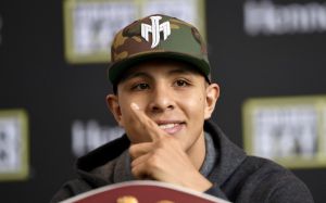 WBO обязала команды Хайме Мунгии и Денниса Хогана прийти к соглашению об обязательной защите титула