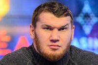 Арсланбек Махмудов оставил грозное послание Дэйву Аллену: "Мы увидим, что понадобится ему в углу после войны со мной"