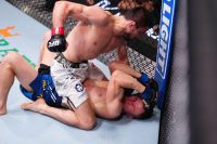 Умар Нурмагомедов побывал в нокдауне, но победил Бекзата Алмахана на UFC Fight Night 238