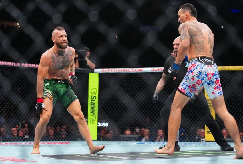 Конор МакГрегор травмировал ногу и проиграл Максу Холлоуэю на UFC 329