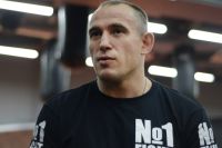 Алексей Олейник завершил подготовку в American Top Team и прилетел в Россию