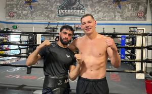 Крис Биллам-Смит: "Опетайю можно побить, он ведь тоже человек"