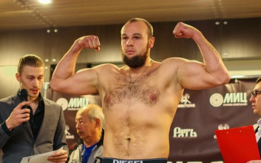 Сергей Кузьмин нокаутировал Майка Шеппарда в первом раунде