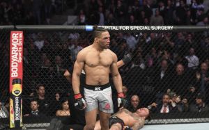 Кевин Ли назвал двух бойцов, которые должны подраться за титул UFC в легком весе