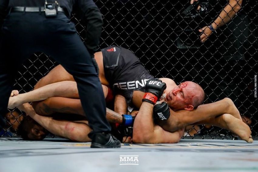 Алексей Олейник досрочно остановил Мориса Грина на UFC 246