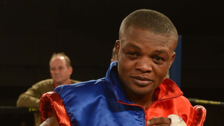 Илунга Макабу перебил Михала Чеслака в ярком бою, став чемпионом WBC в первом тяжелом весе