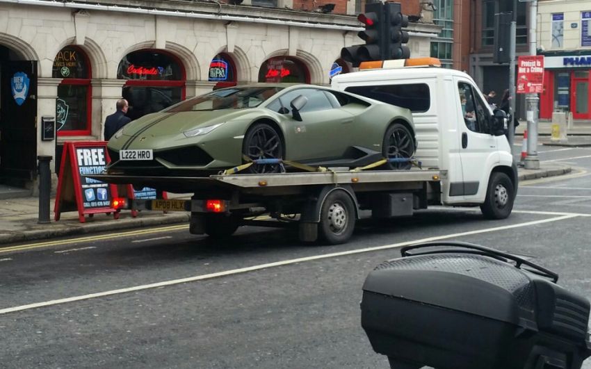 Lamborghini МакГрегора прибыл в Дублин