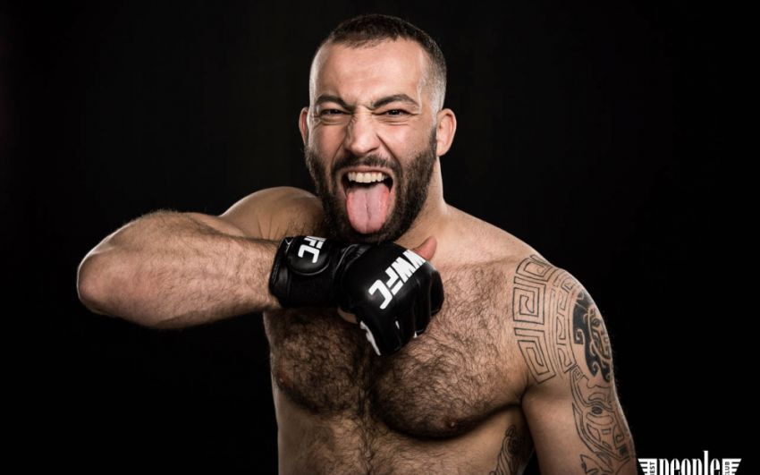 Украинский полутяжеловес Роман Долидзе подписал контракт с UFC