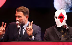 Эдди Хирн поделился подробностями соглашения с Деонтеем Уайлдером и прокомментировал предстоящий бой с Чжилеем