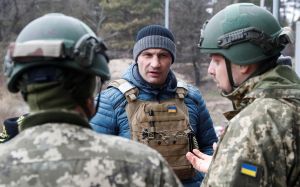 Виталий Кличко: "Если понадобится, я возьму оружие и буду защищать наши семьи, нашу страну"