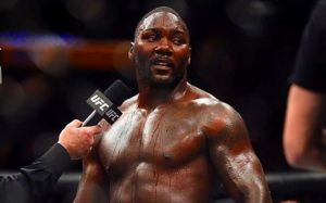Энтони Джонсон вернется в полутяжелый вес UFC