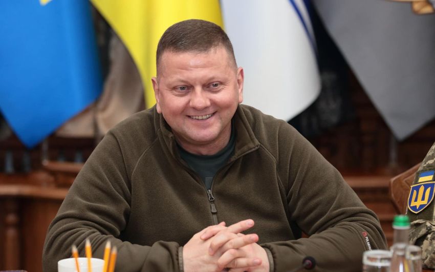 Александр Усик - о Залужном: "Очень приятный и профессиональный человек"