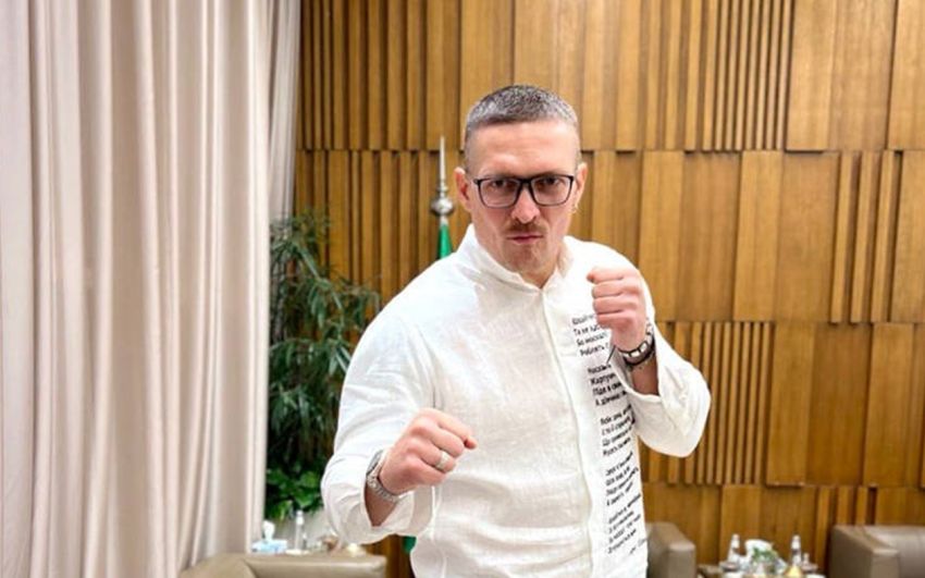 Александр Усик "прикарманил" титул WBC: "Мой пояс"
