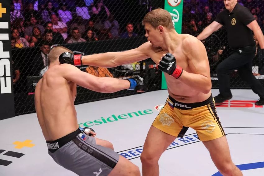 Максим Гришин нокаутировал Михаила Мохнаткина на PFL 6