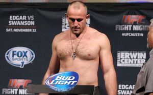 Алексей Олейник может выступить на ноябрьском турнире UFC в Москве