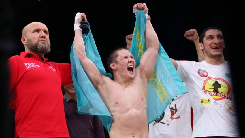 Жалгас Жумагулов отстоял титул в битве с Али Багаутиновым на Fight Nights Global 95
