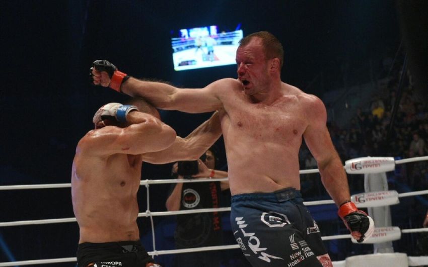 Александр Шлеменко не намерен проводить третий бой с Василевским: "Он сейчас на подъеме, но ему еще подниматься и подниматься"