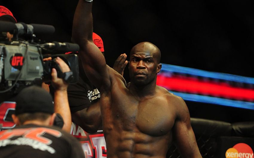 Чейк Конго финишировал Тимоти Джонсона на турнире Bellator 208