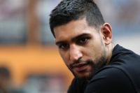 Амир Хан считает, что Келл Брук может победить Теренса Кроуфорда