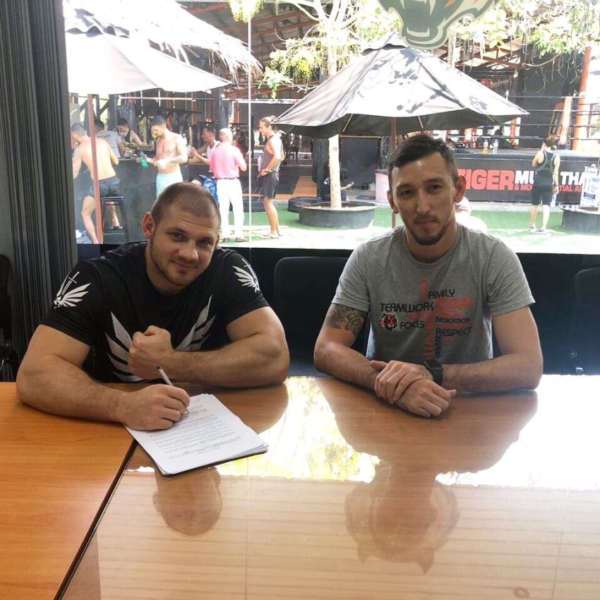 Иван Штырков подписан в UFC