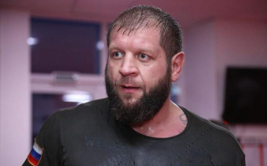 Александр Емельяненко лег под капельницу