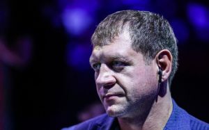 Александр Емельяненко: "Сантос не доживет до второго раунда"